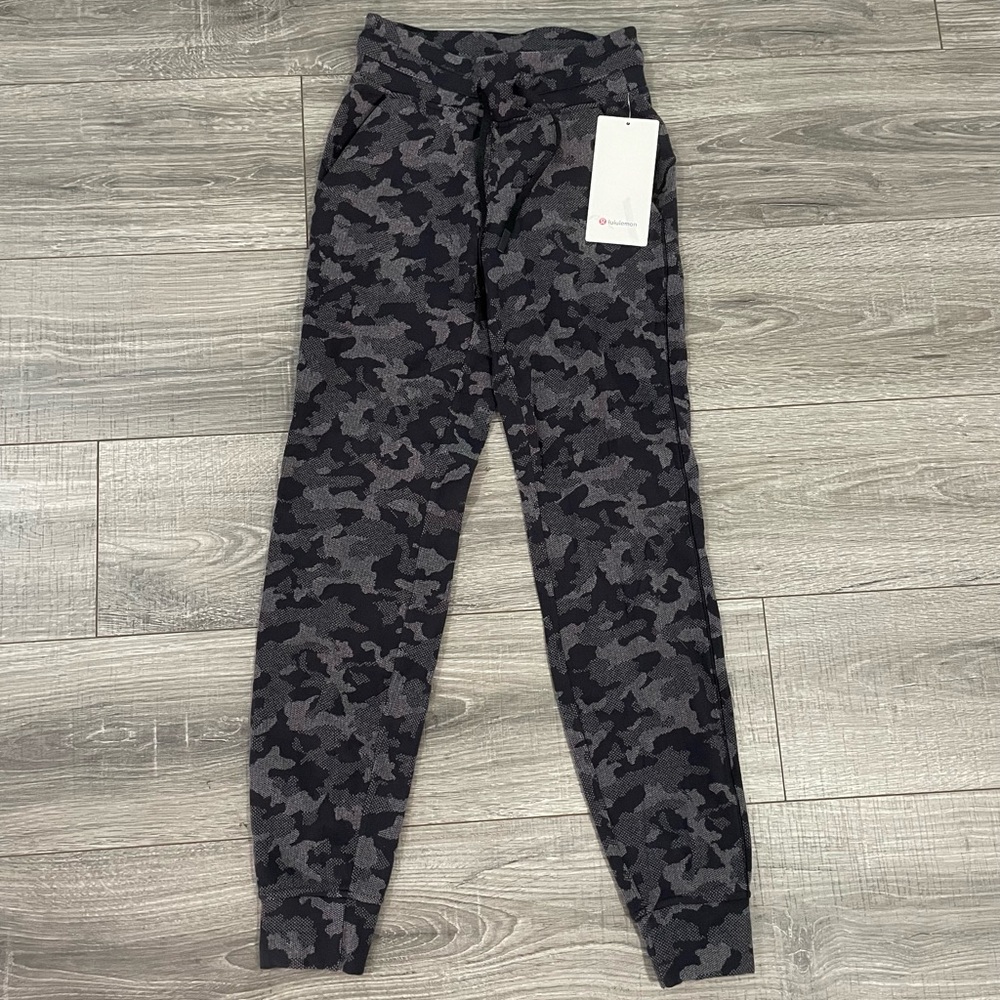 NWT Lululemon Ready To Rulu Jogger size 2